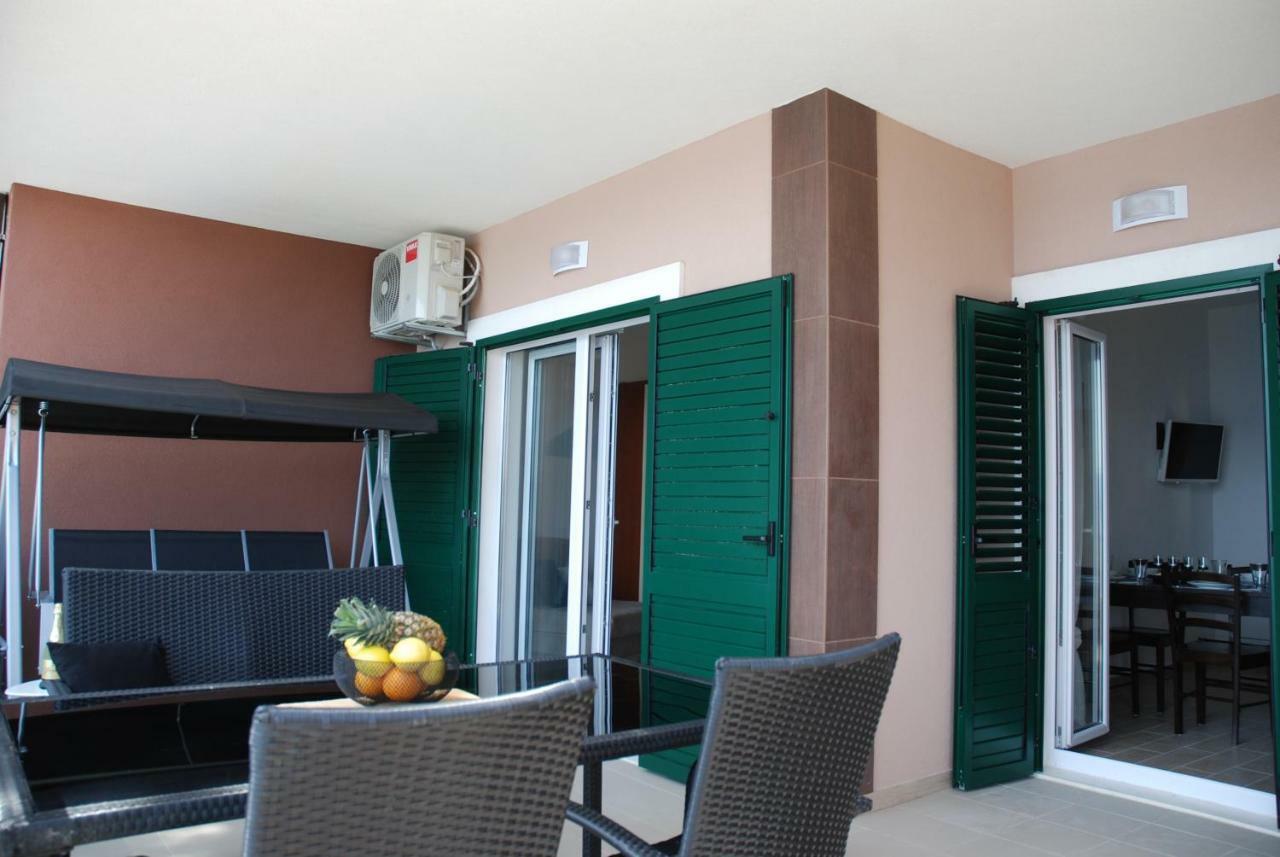 "Laurier" Rooms & Apartments Celina Exterior foto