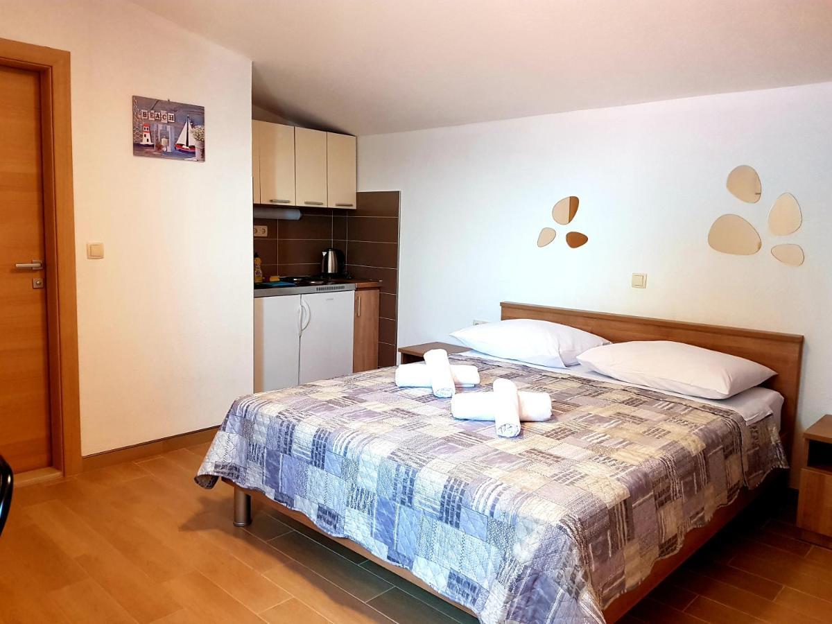 "Laurier" Rooms & Apartments Celina Exterior foto